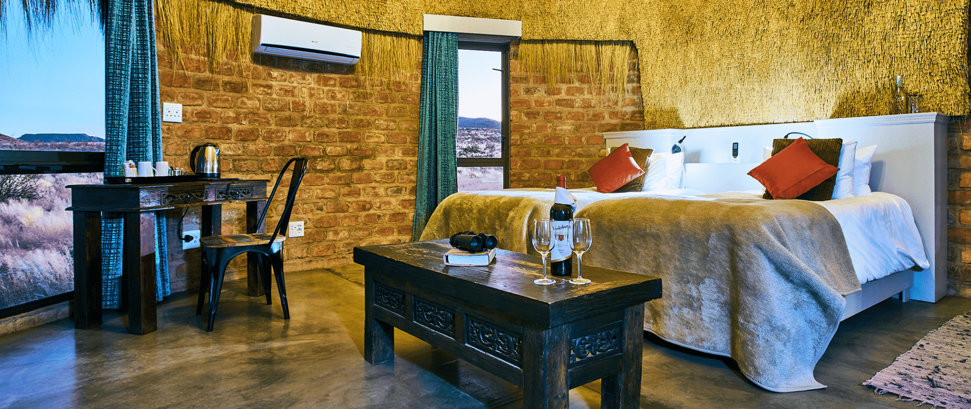 We Kebi Safari Lodge Bedroom
